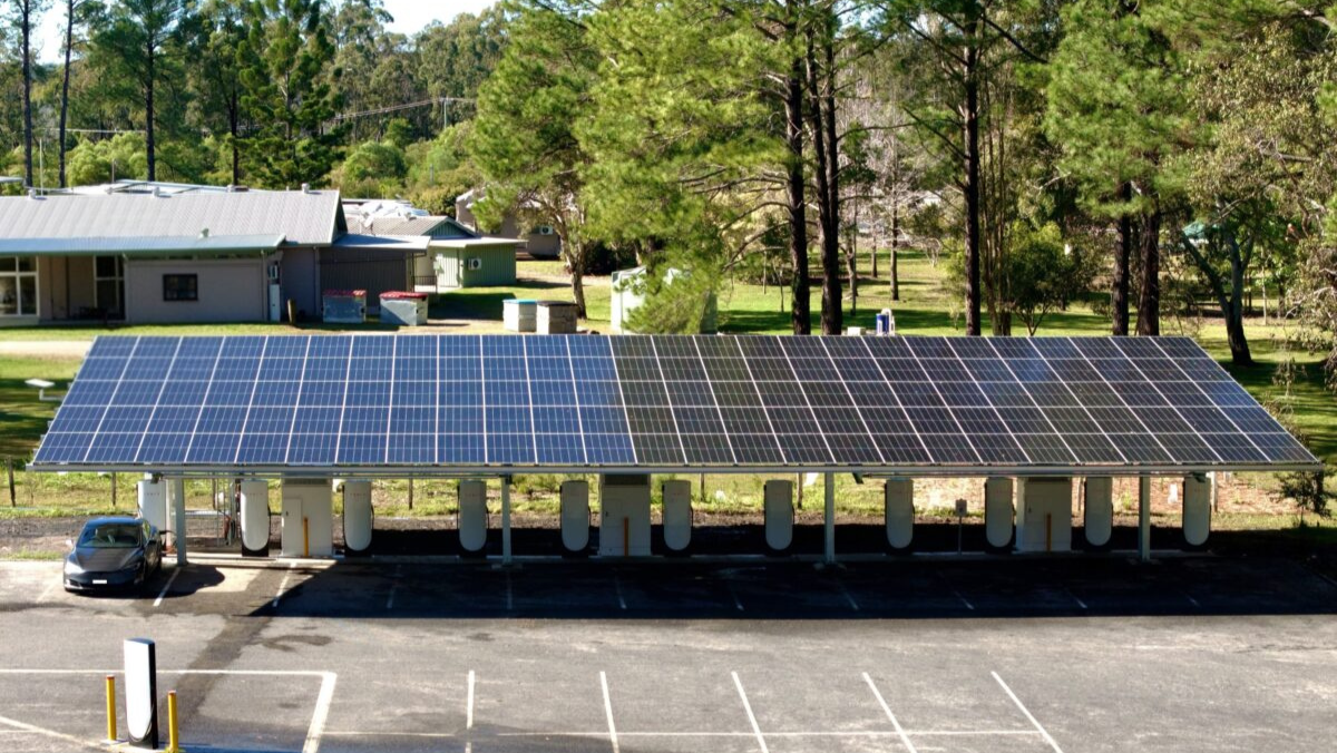 Can a Charging Station Power Itself? Tesla Thinks So